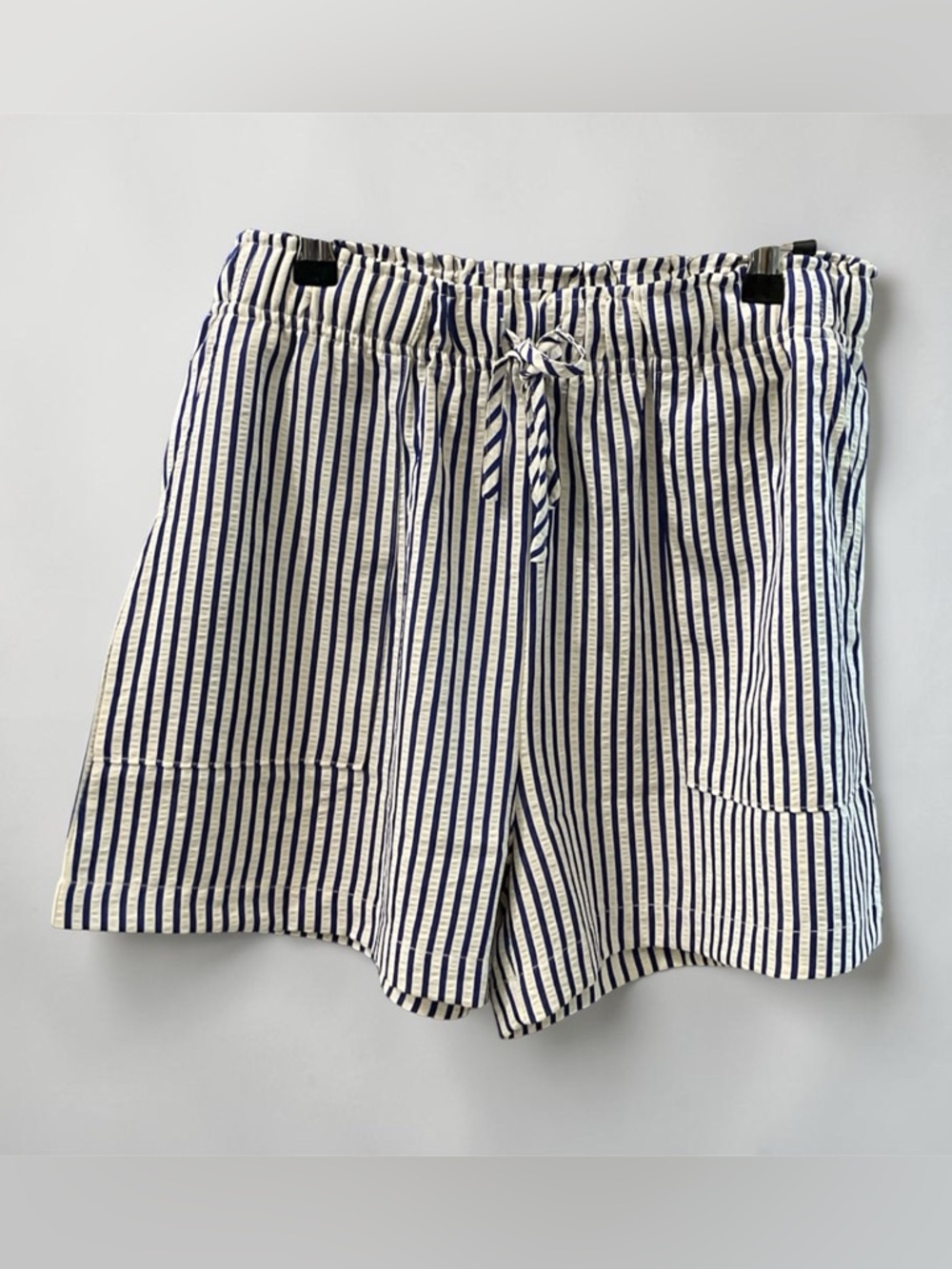 NWT Striped Paperbag  Women's Shorts - Navy and White by Staccato